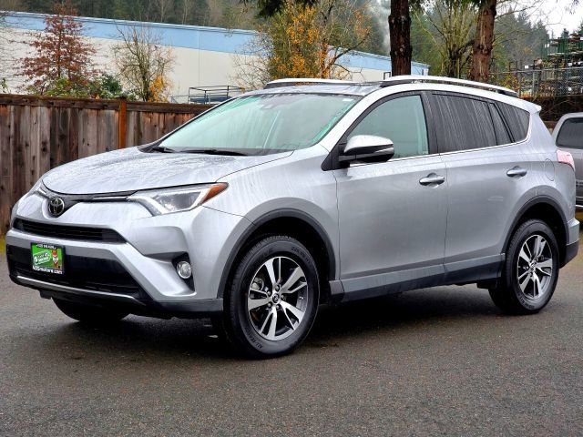 Used 2018 Toyota RAV4 XLE image 3