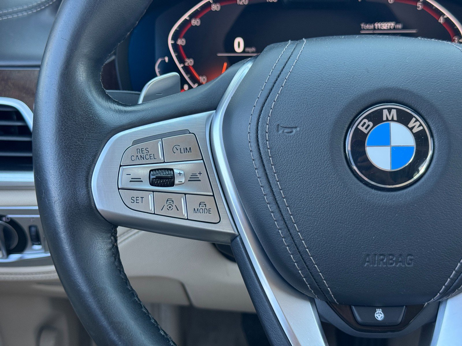 Used 2020 BMW 750i xDrive w/ Executive Package AWD/4WD image 22