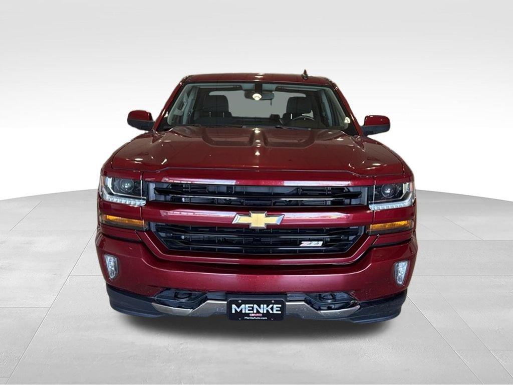 Used 2018 Chevrolet Silverado 1500 LT w/ All Star Edition AWD/4WD image 2
