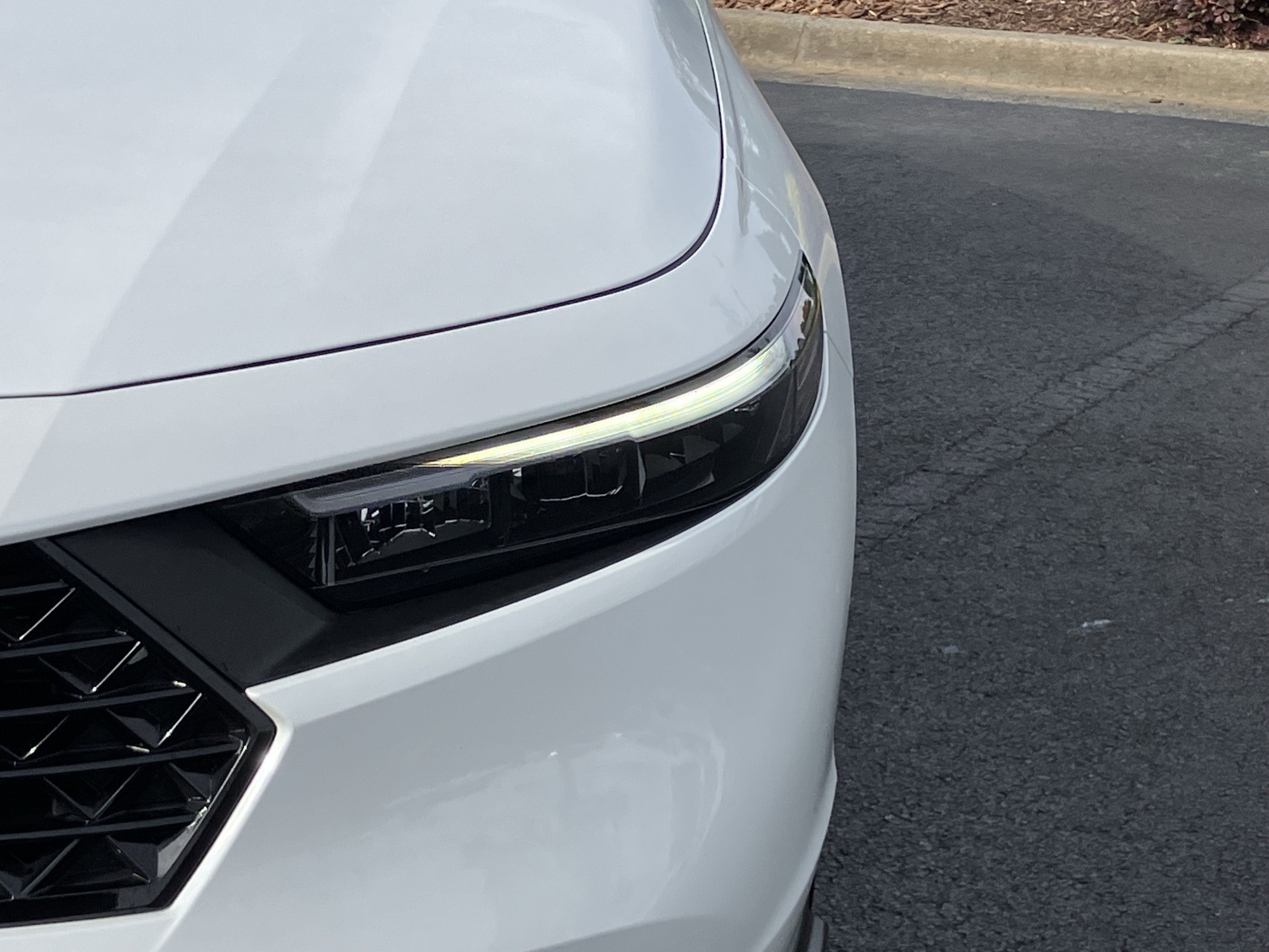 Used 2025 Honda Accord LX image 5