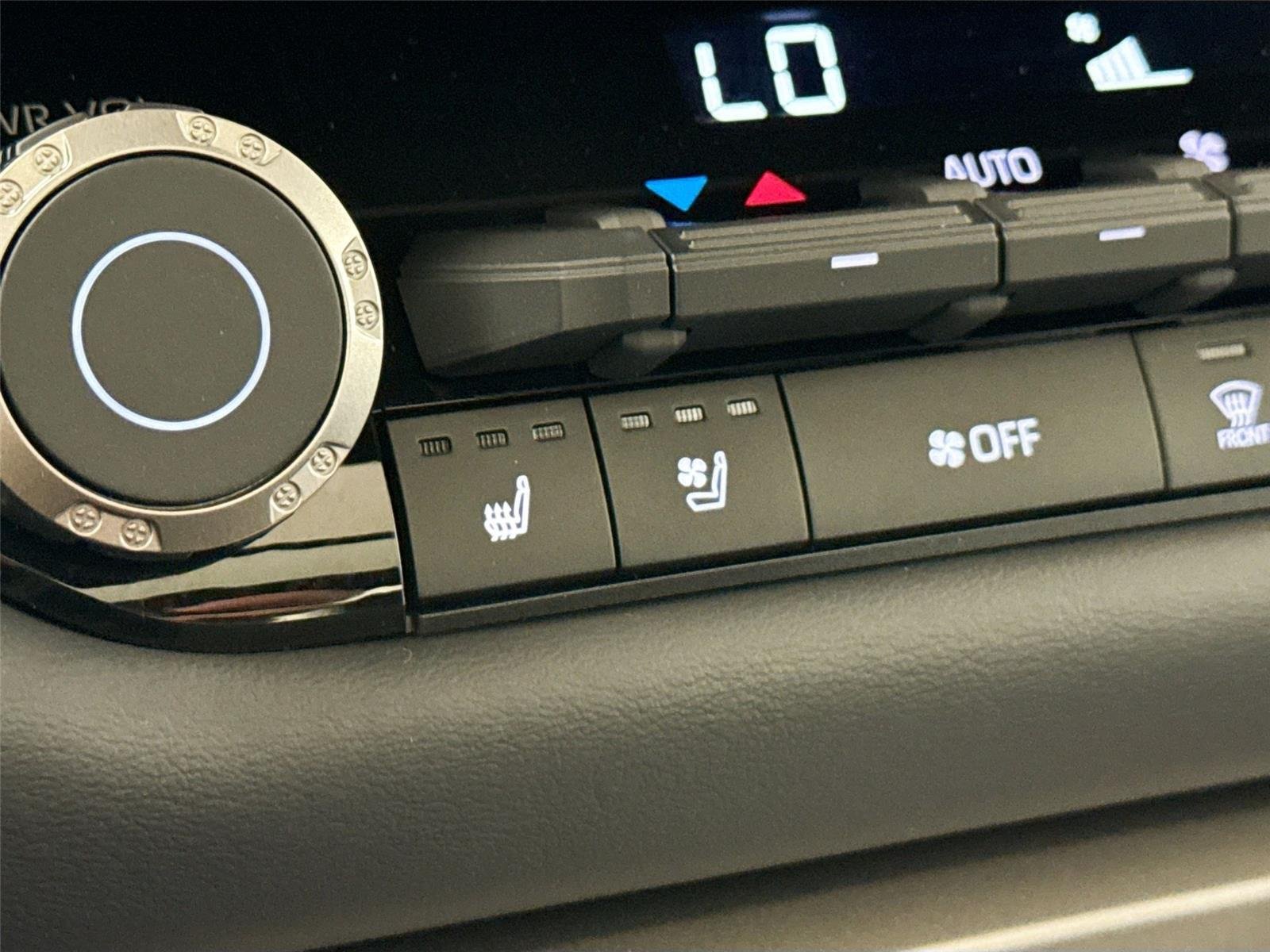 New 2026 Toyota Tundra Platinum AWD/4WD image 8
