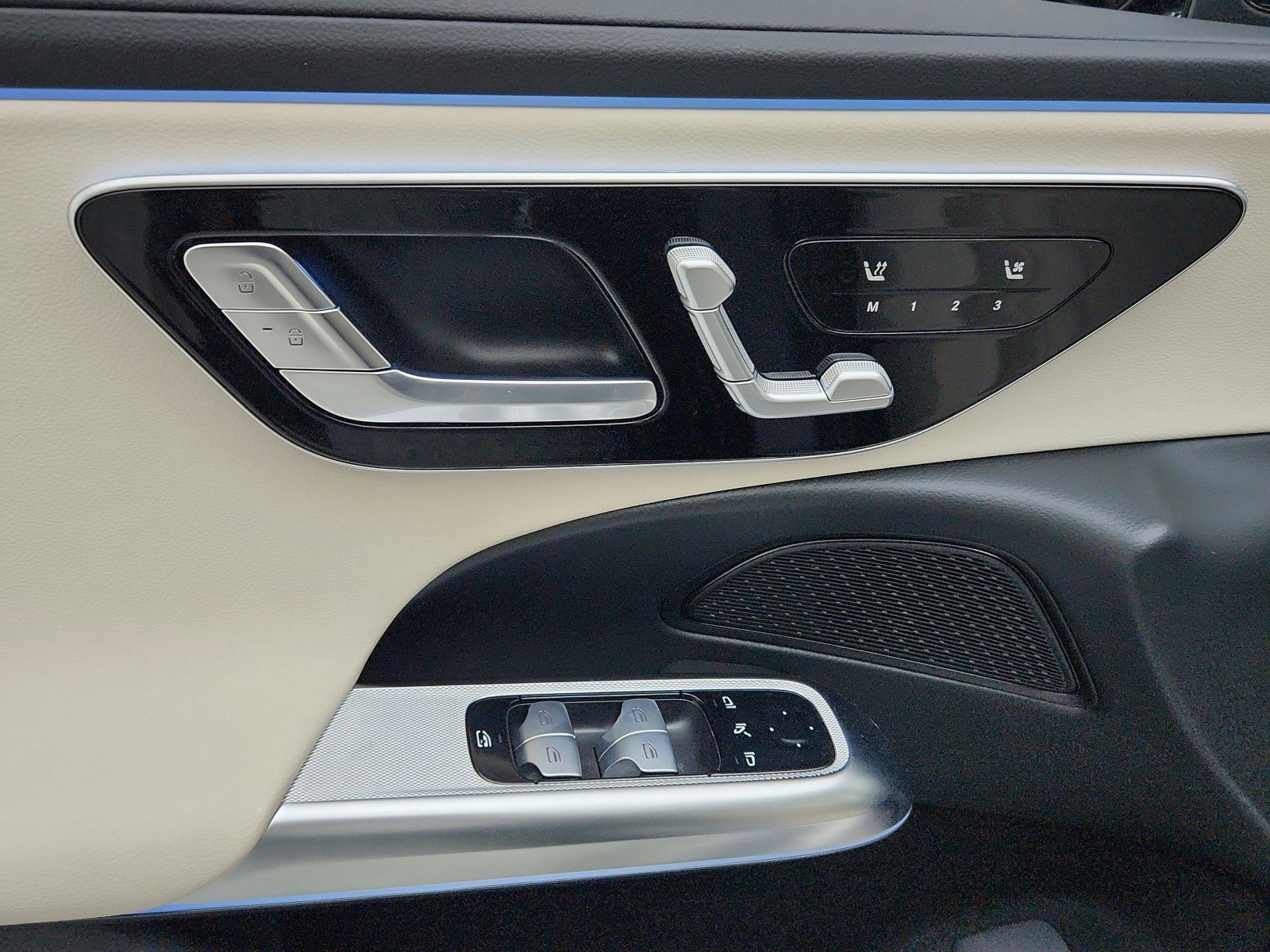 Used 2026 Mercedes-Benz E 350 4MATIC Sedan image 22