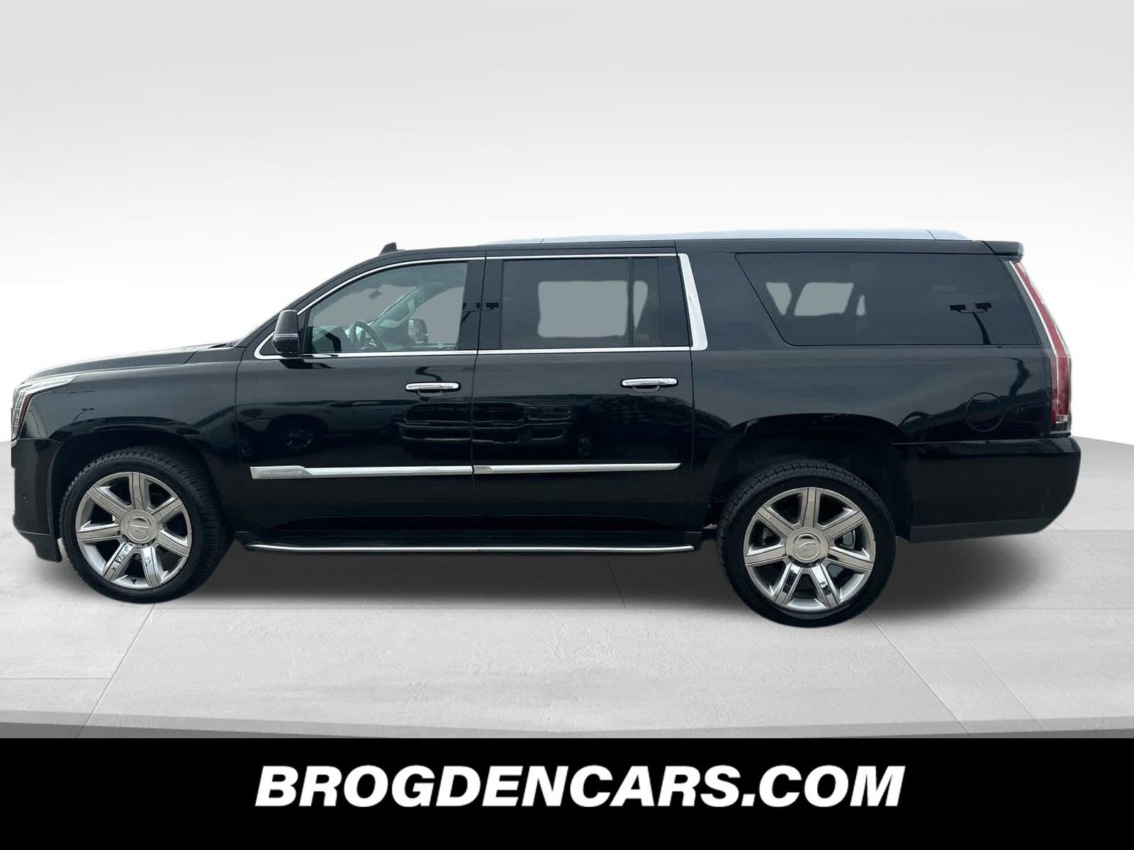 Used 2020 Cadillac Escalade ESV Premium Luxury image 6