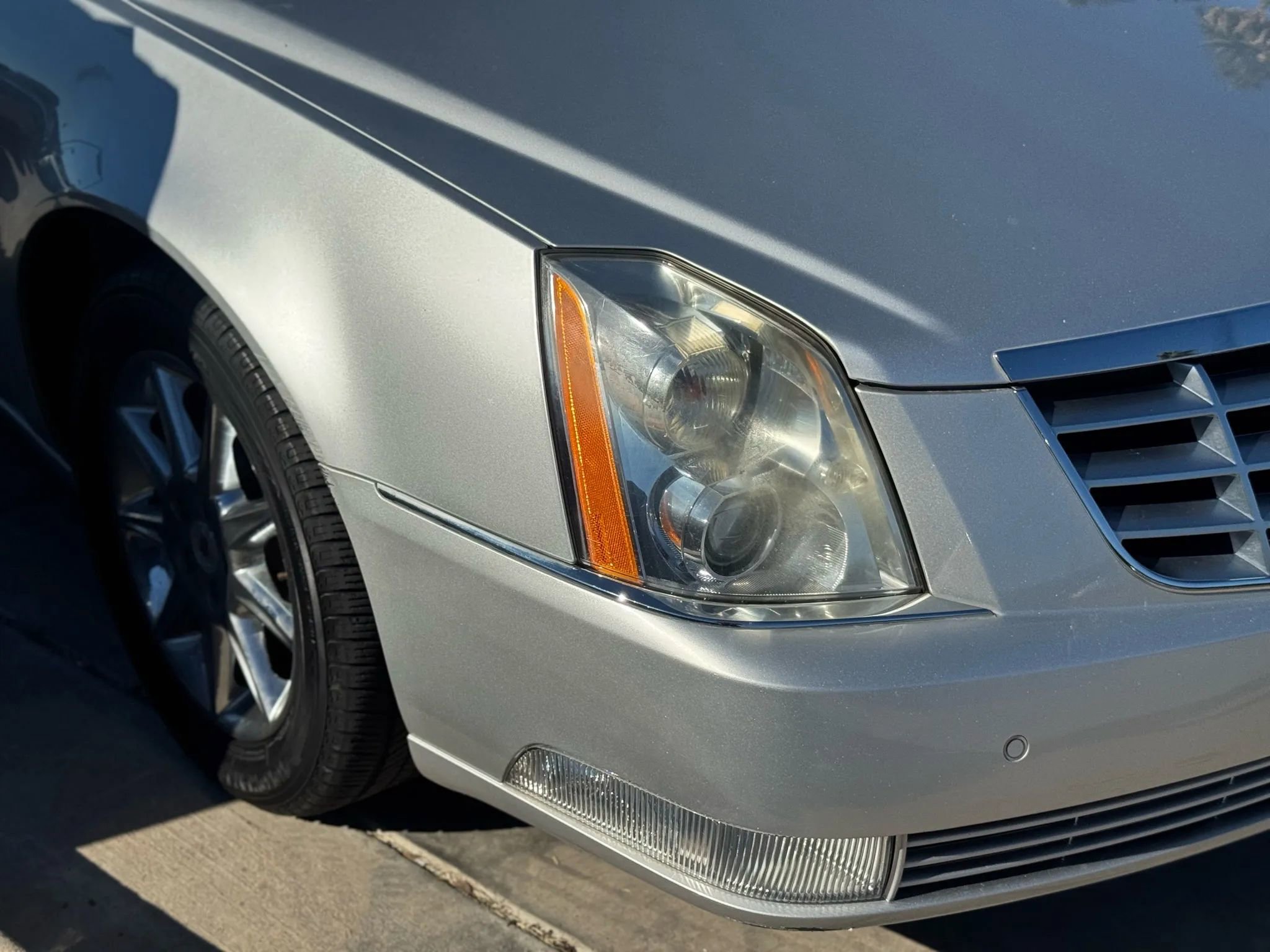 Used 2011 Cadillac DTS Luxury image 45