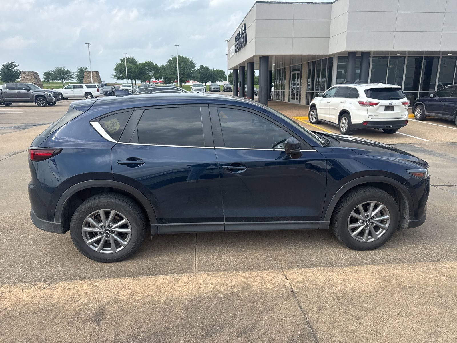 Used 2022 MAZDA CX-5 AWD 2.5 S w/ Preferred Package image 8