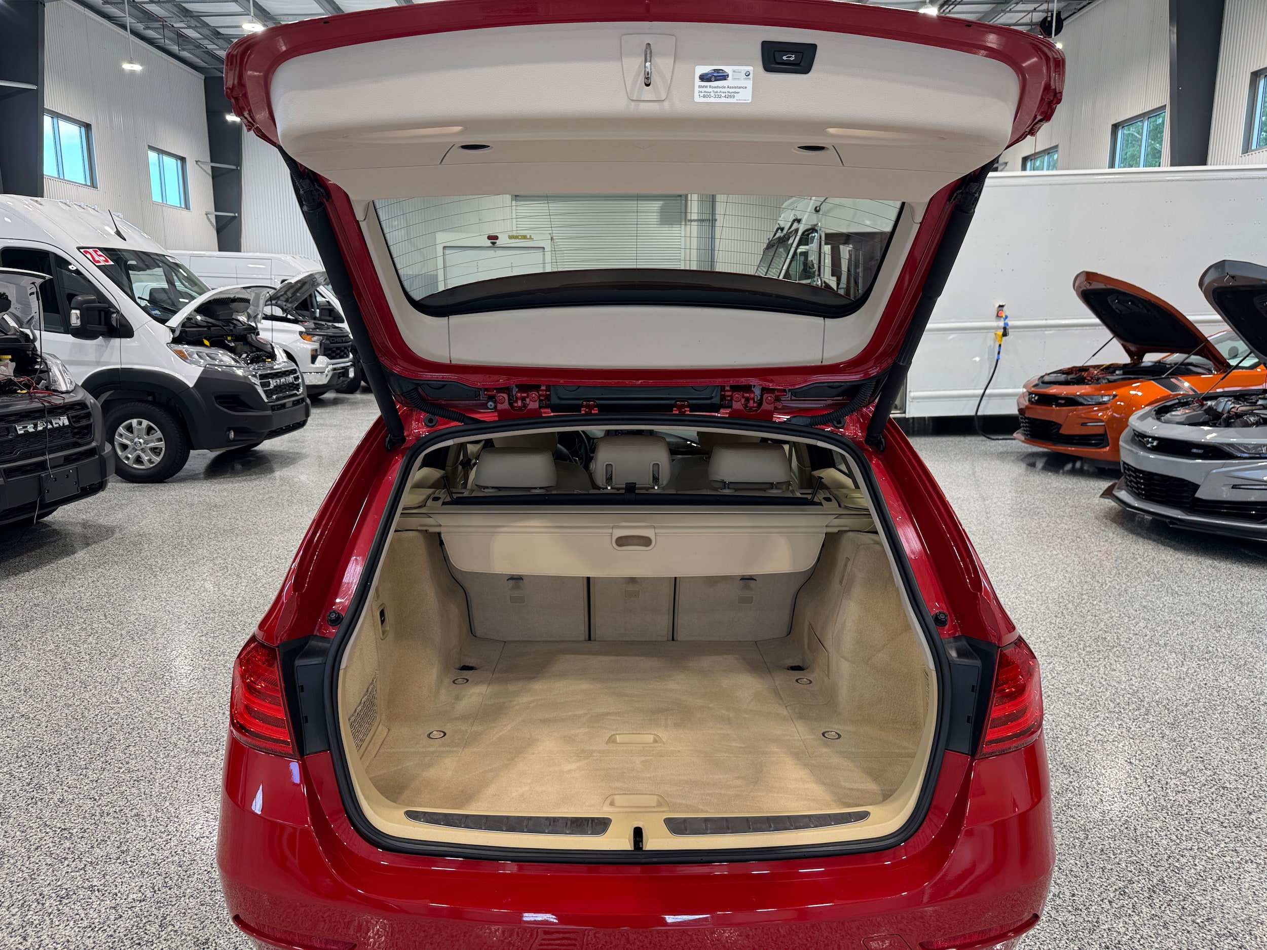 Used 2015 BMW 328i xDrive Wagon AWD/4WD image 9