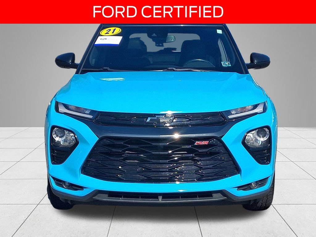 Used 2021 Chevrolet TrailBlazer RS w/ Sun and Liftgate Package AWD/4WD image 2