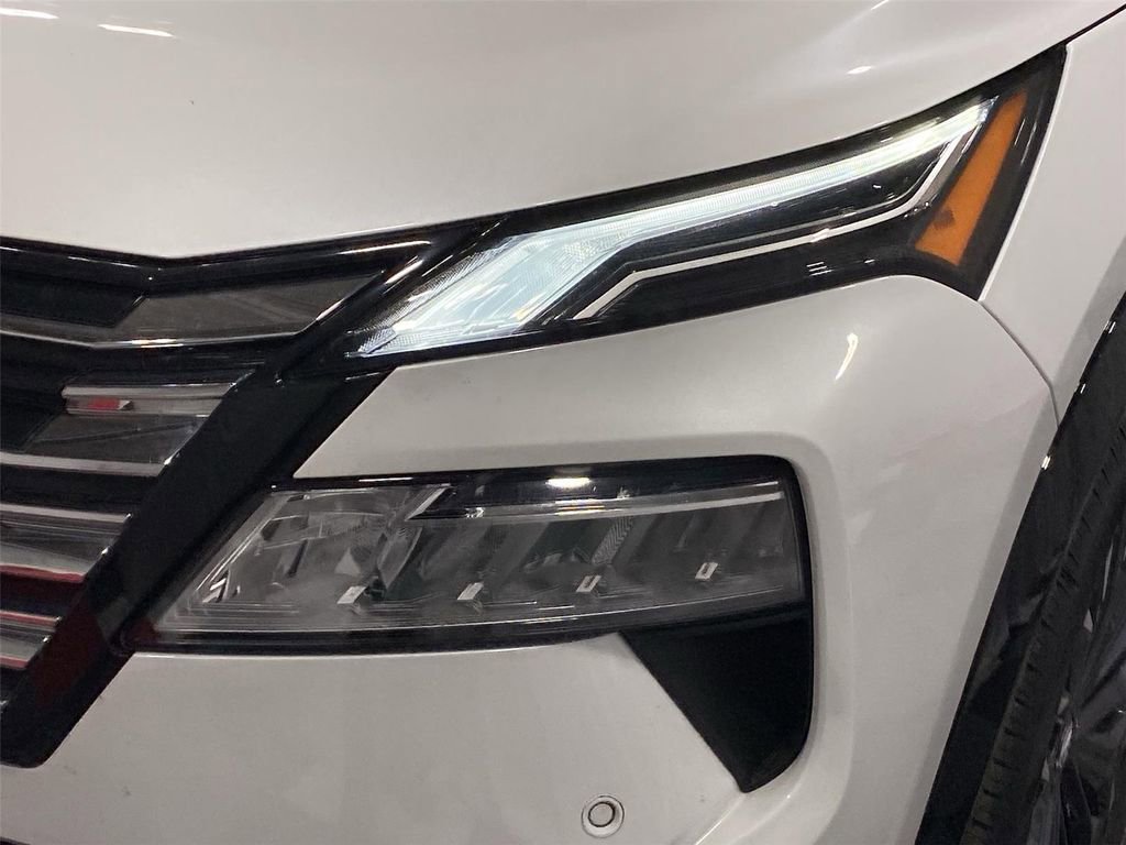 Used 2024 Nissan Rogue Platinum AWD/4WD image 31