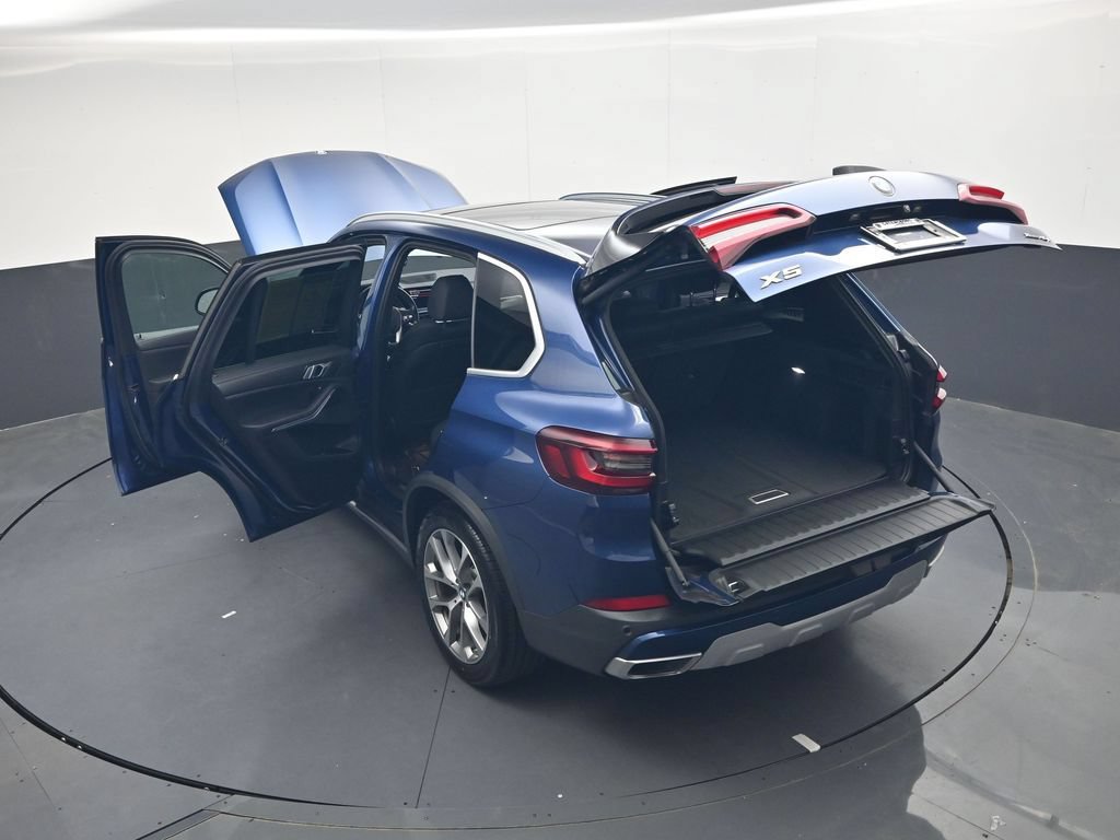Used 2020 BMW X5 xDrive40i w/ Convenience Package AWD/4WD image 42