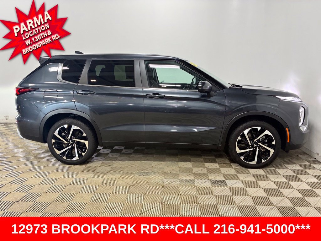 Used 2024 Mitsubishi Outlander FWD image 4
