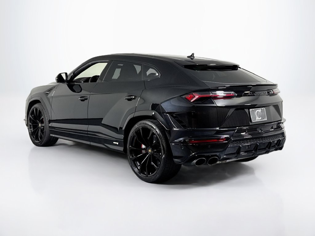 Used 2024 Lamborghini Urus S AWD/4WD image 3