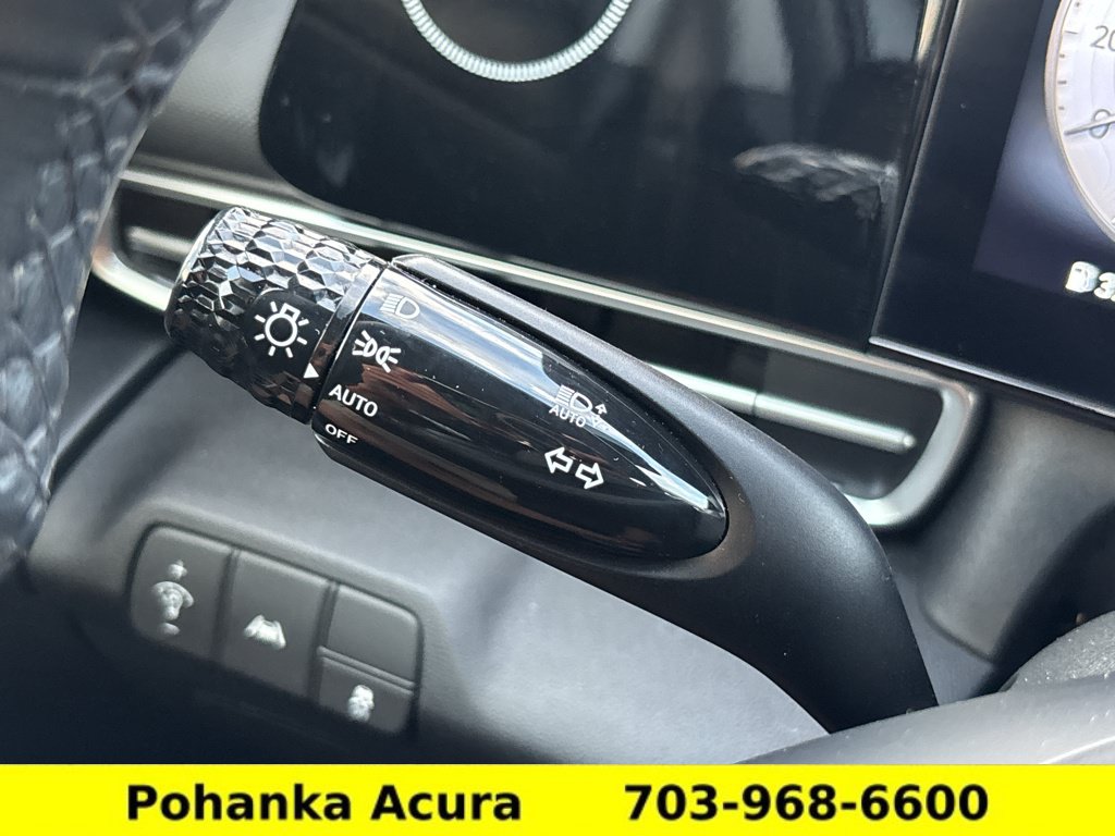 Used 2023 Hyundai Elantra Limited FWD image 10