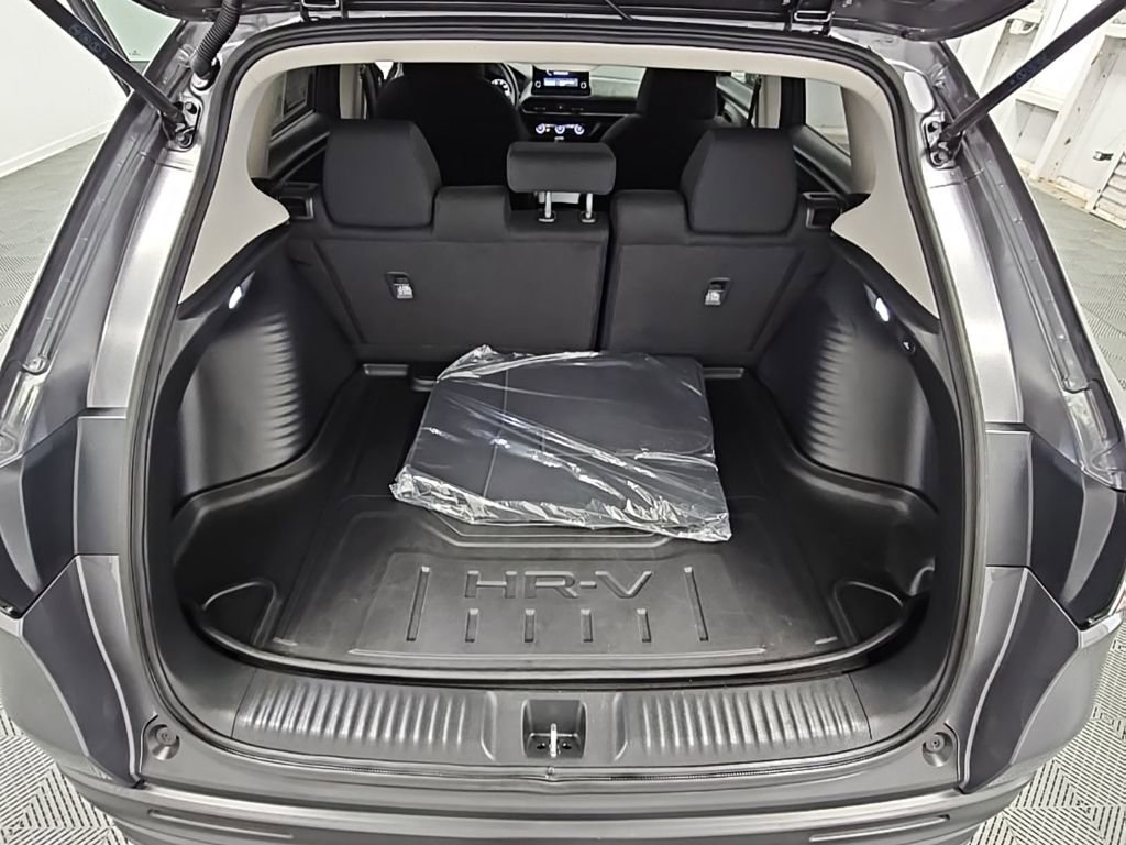 Used 2024 Honda HR-V LX image 30