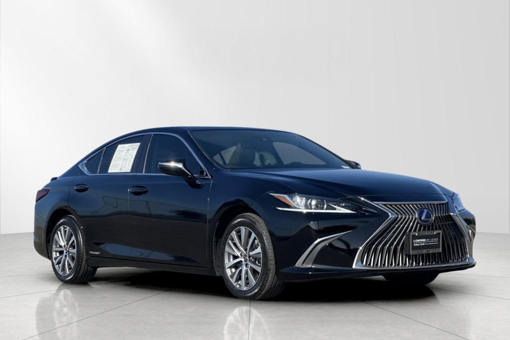 Certified 2020 Lexus ES 300h w/ Premium Package image 8