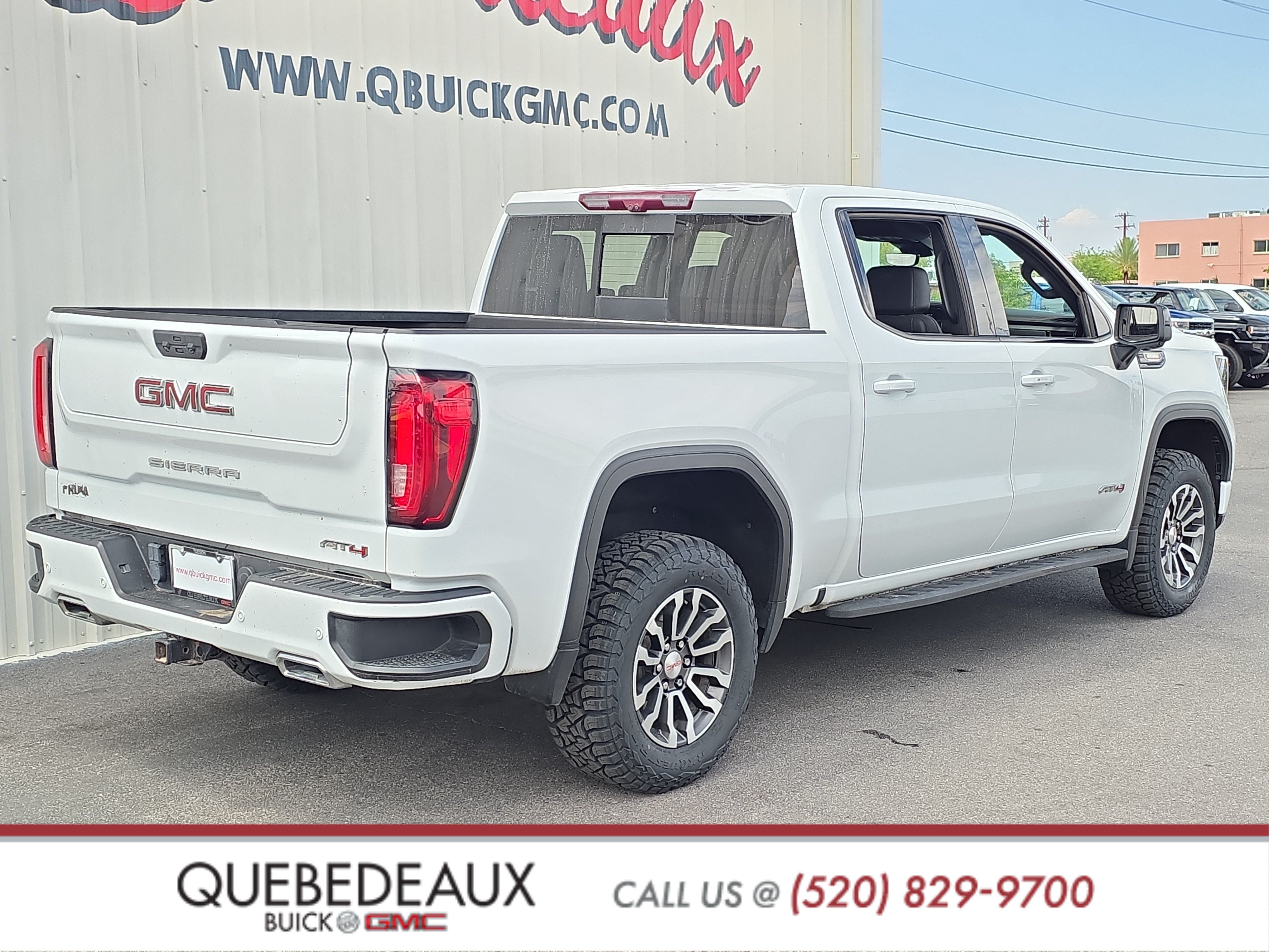 Used 2023 GMC Sierra 1500 AT4 w/ Technology Package AWD/4WD image 6