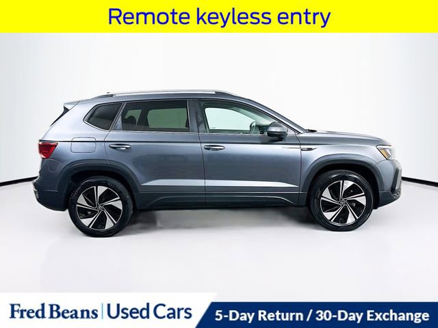 Used 2023 Volkswagen Taos SE AWD/4WD image 9