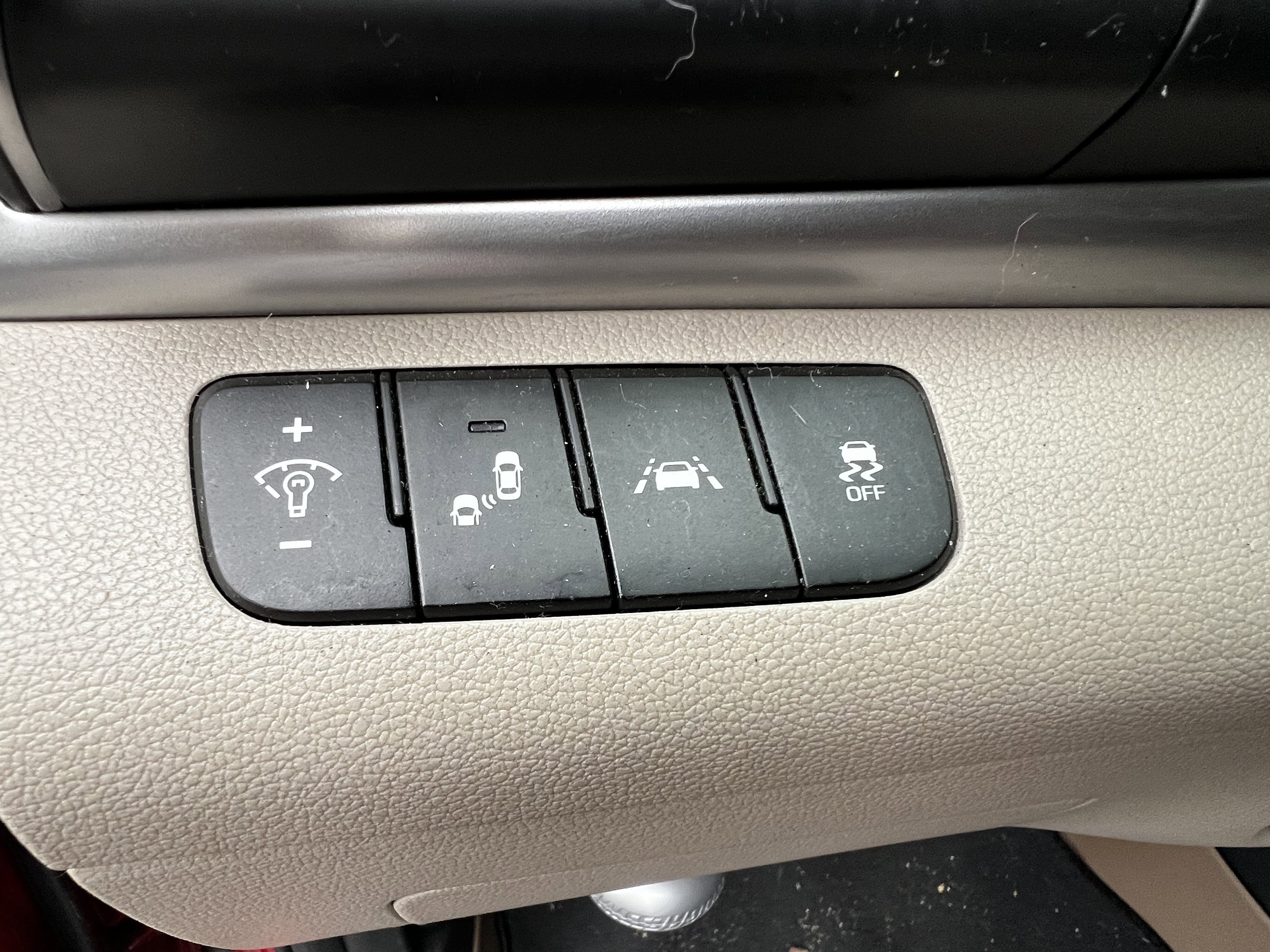 Used 2020 Hyundai Elantra Value Edition FWD image 15