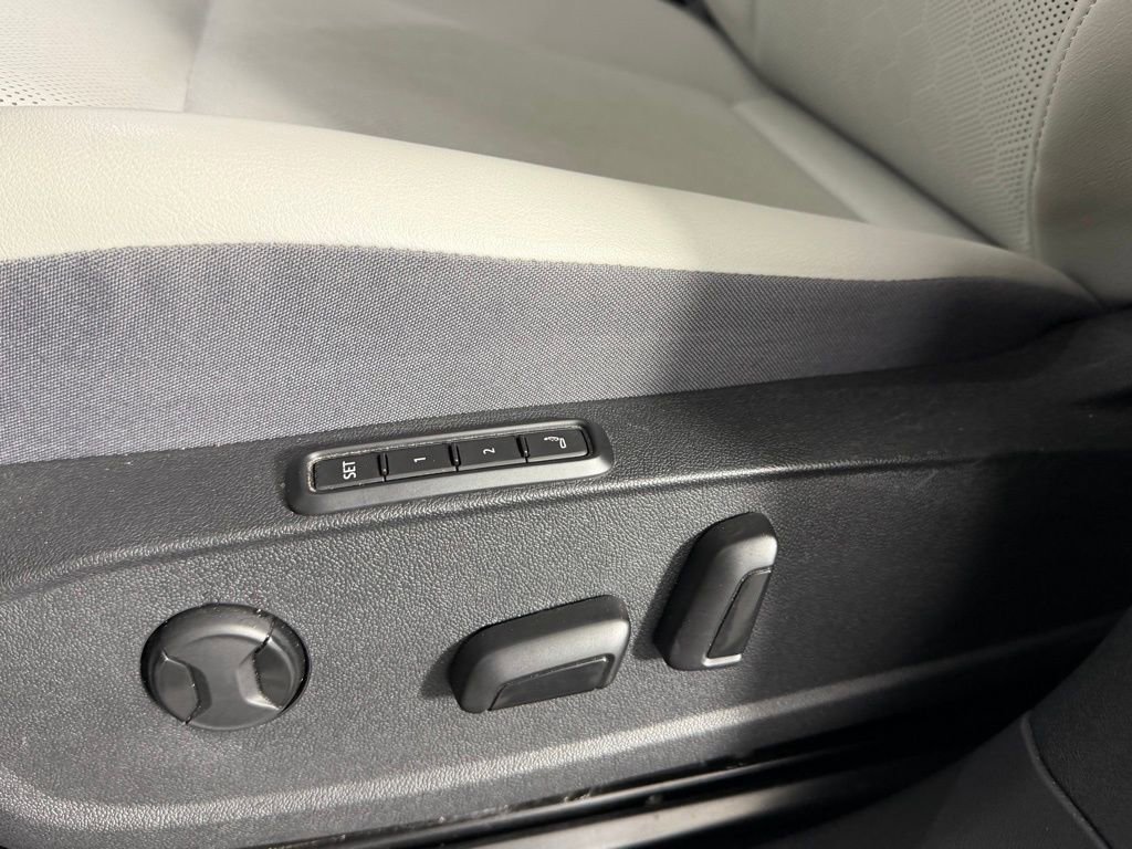 Used 2022 Volkswagen ID.4 Pro S image 23