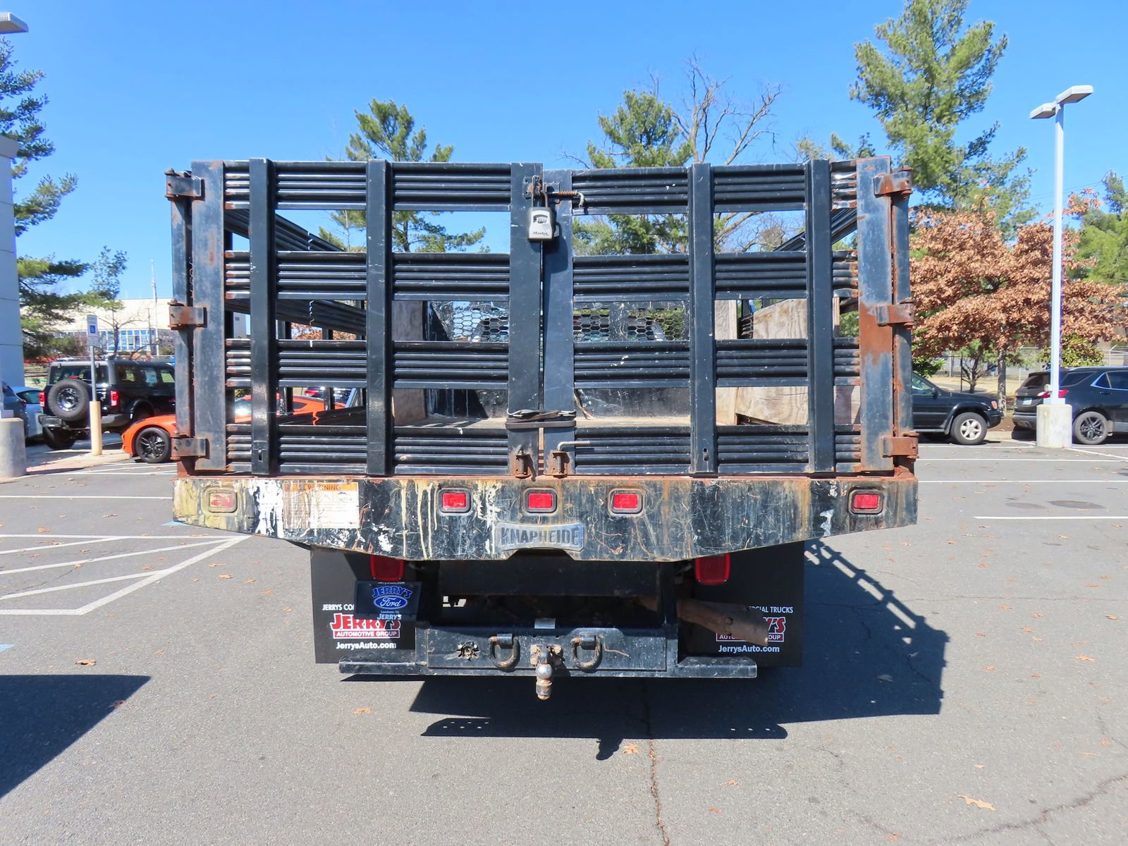 Used 2019 Ford F550 2WD Regular Cab Super Duty image 9