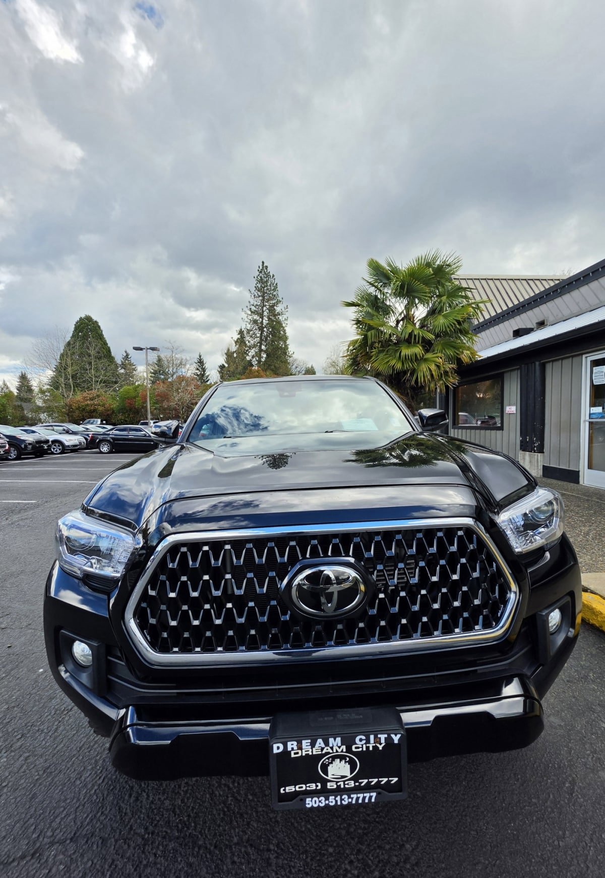 Used 2019 Toyota Tacoma TRD Off-Road AWD/4WD image 9