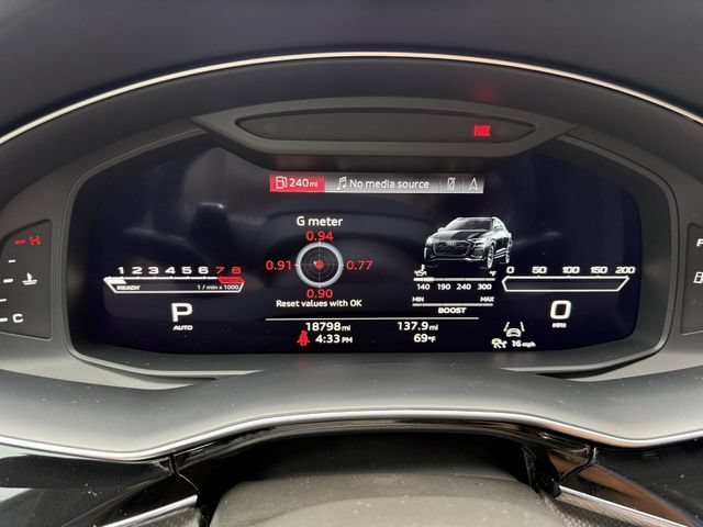 Used 2023 Audi RS Q8 AWD/4WD image 23