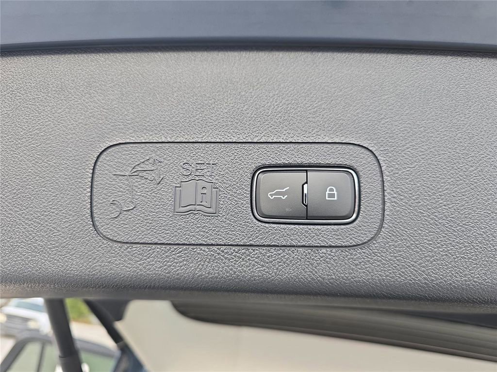 New 2026 Lincoln Aviator AWD image 26