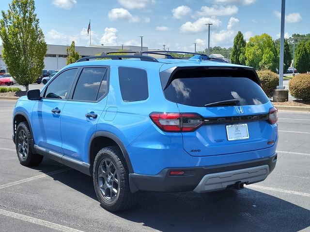 Certified 2025 Honda Pilot TrailSport image 6