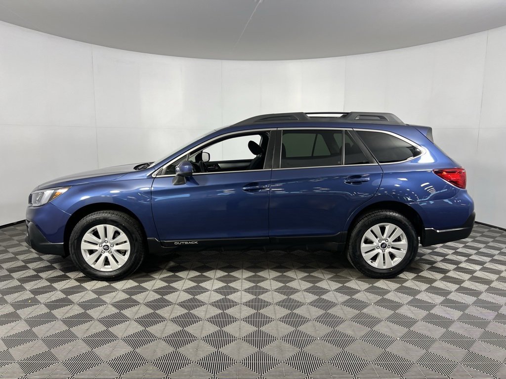 Used 2019 Subaru Outback 2.5i Premium image 8