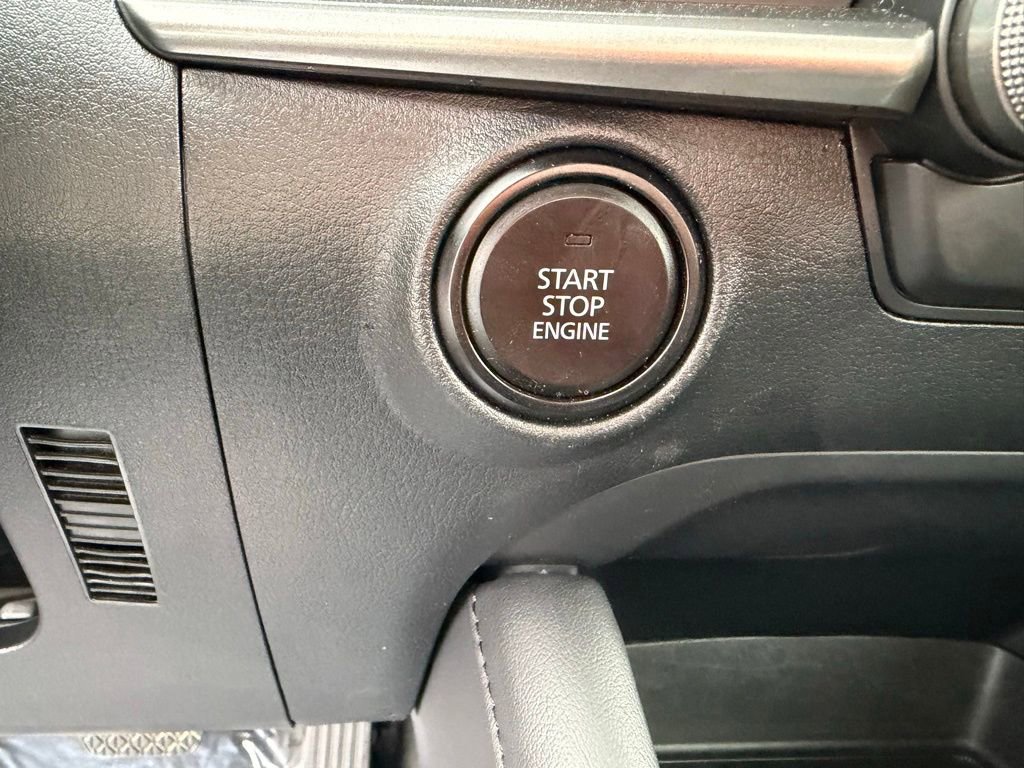 Used 2023 MAZDA MAZDA3 s FWD image 28
