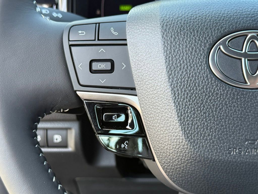 Certified 2026 Toyota Camry SE AWD/4WD image 20