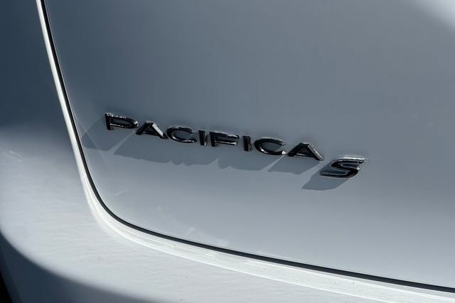 Used 2019 Chrysler Pacifica Touring-L w/ Advanced Safetytec Group image 36