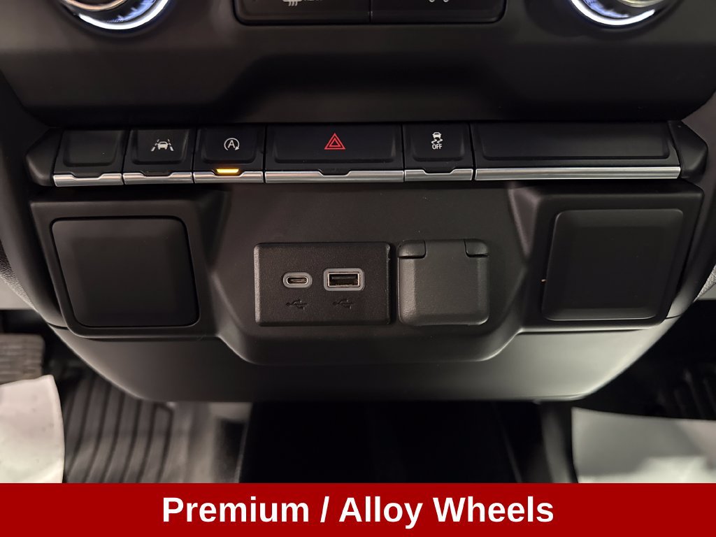 Used 2022 Chevrolet Silverado 1500 W/T w/ WT Value Package AWD/4WD image 17