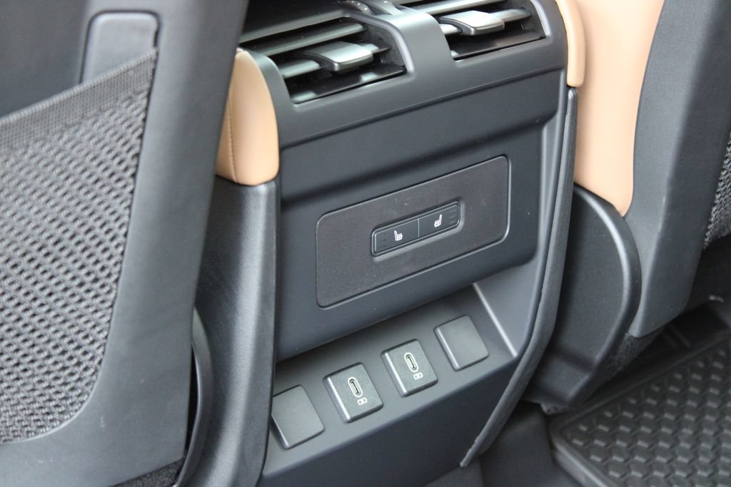 New 2026 Land Rover Defender 110 S AWD/4WD image 11