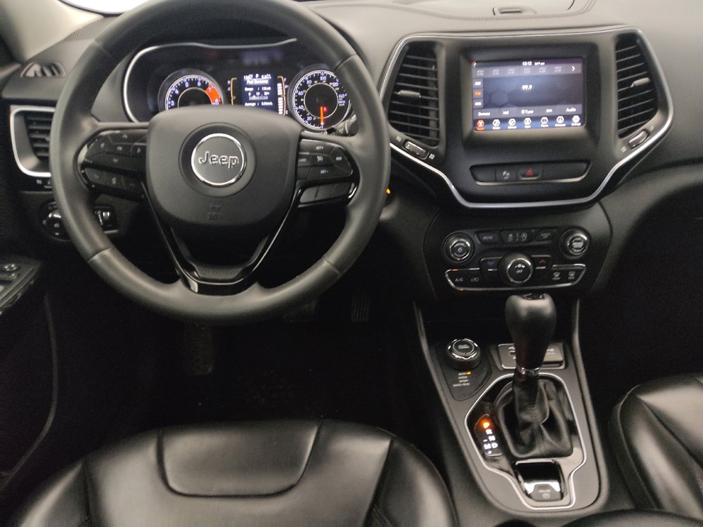 Used 2020 Jeep Cherokee Latitude Plus image 22