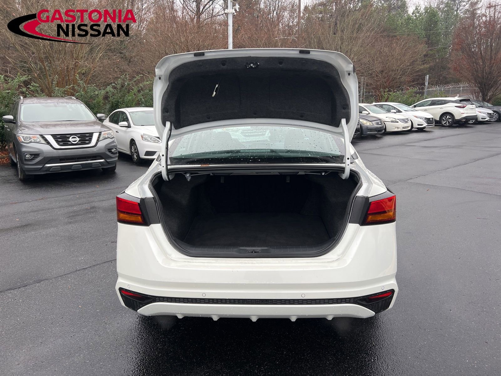 Used 2024 Nissan Altima 2.5 SV image 31