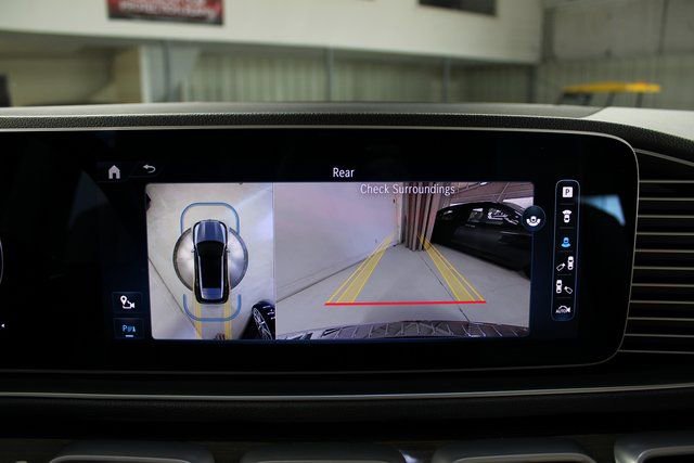 Used 2024 Mercedes-Benz GLE 450e 4MATIC w/ Warmth & Comfort Package image 31