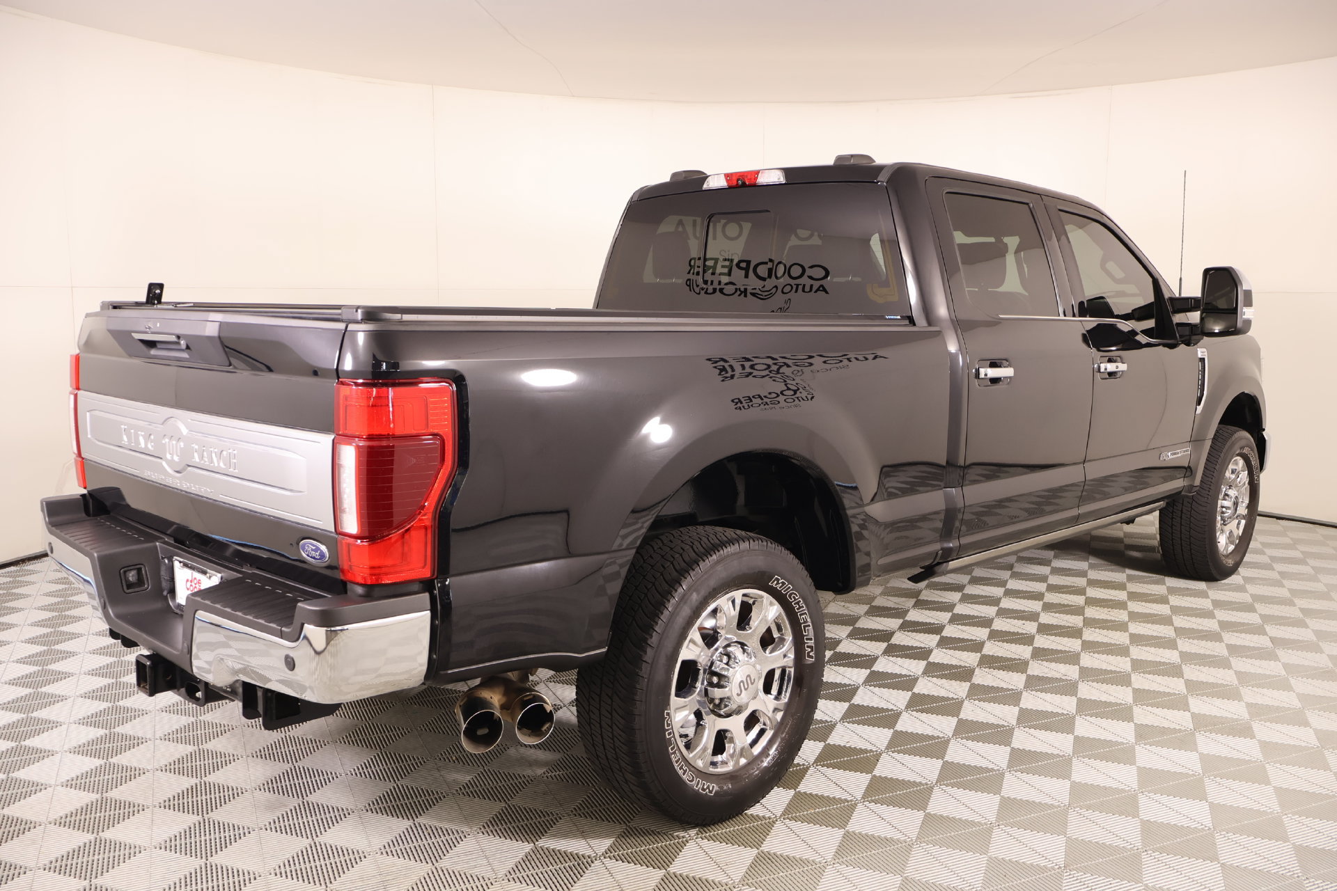 Used 2022 Ford F250 King Ranch w/ King Ranch Ultimate Package AWD/4WD image 22