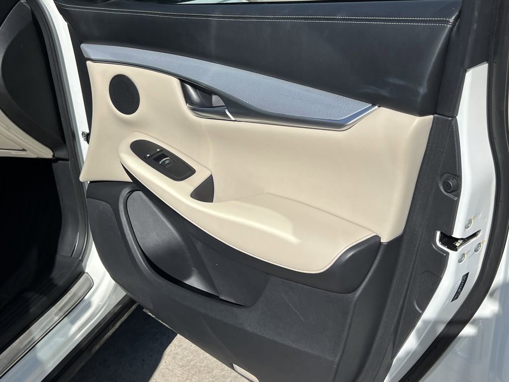 Used 2021 INFINITI QX50 Essential w/ Convenience Package image 12