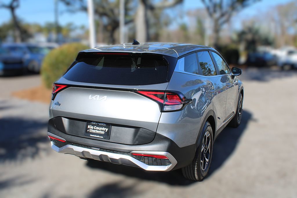 Used 2024 Kia Sportage LX image 7