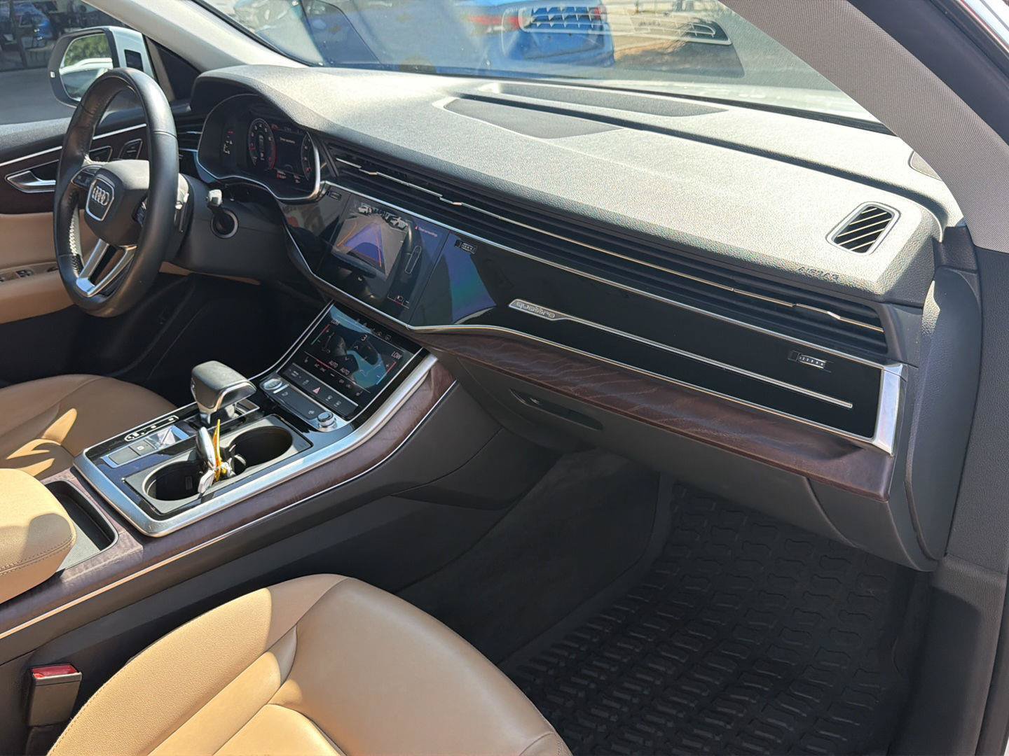 Used 2019 Audi Q8 Premium w/ Convenience Package AWD/4WD image 19