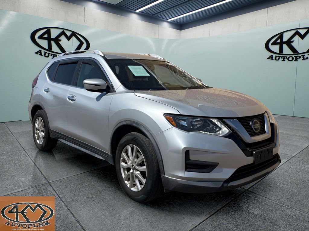 Used 2019 Nissan Rogue SV FWD image 1