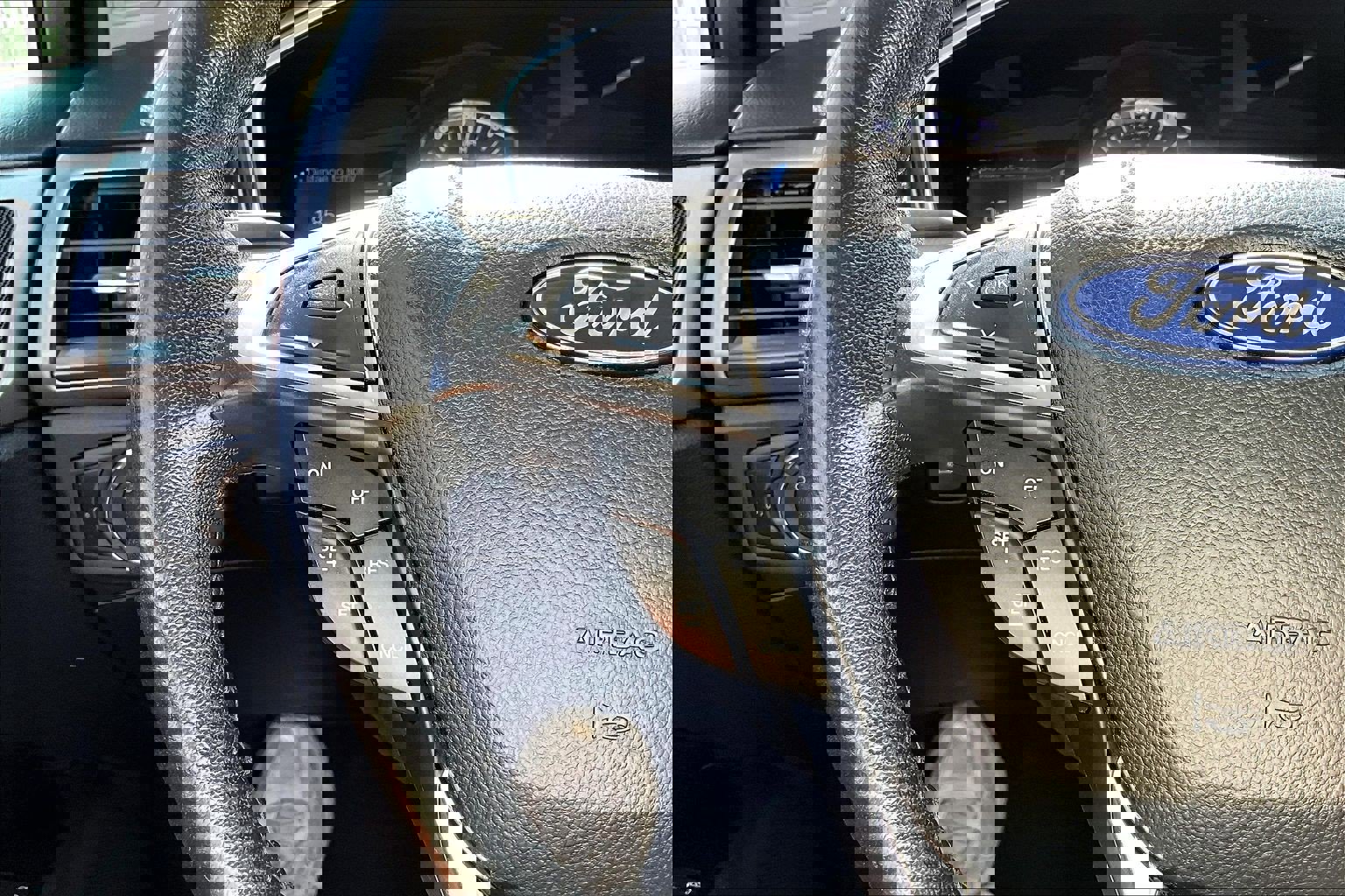 Used 2020 Ford Fusion SEL image 22