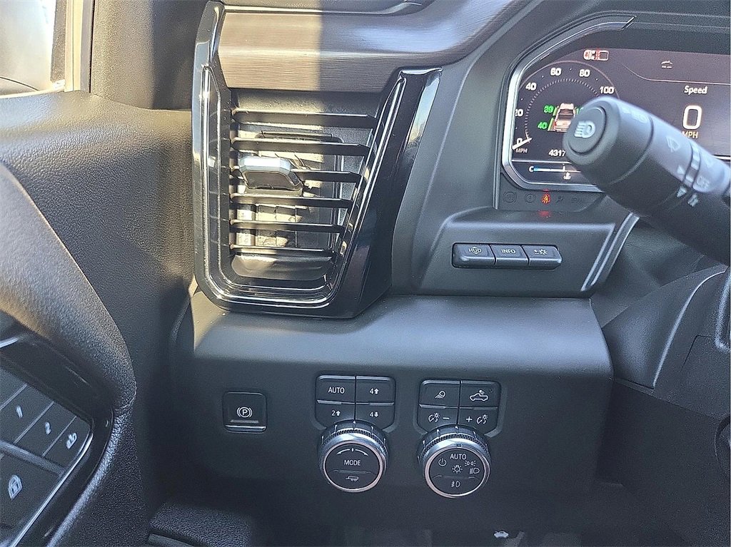 Used 2025 GMC Sierra 1500 AT4 w/ AT4 Premium Package image 9