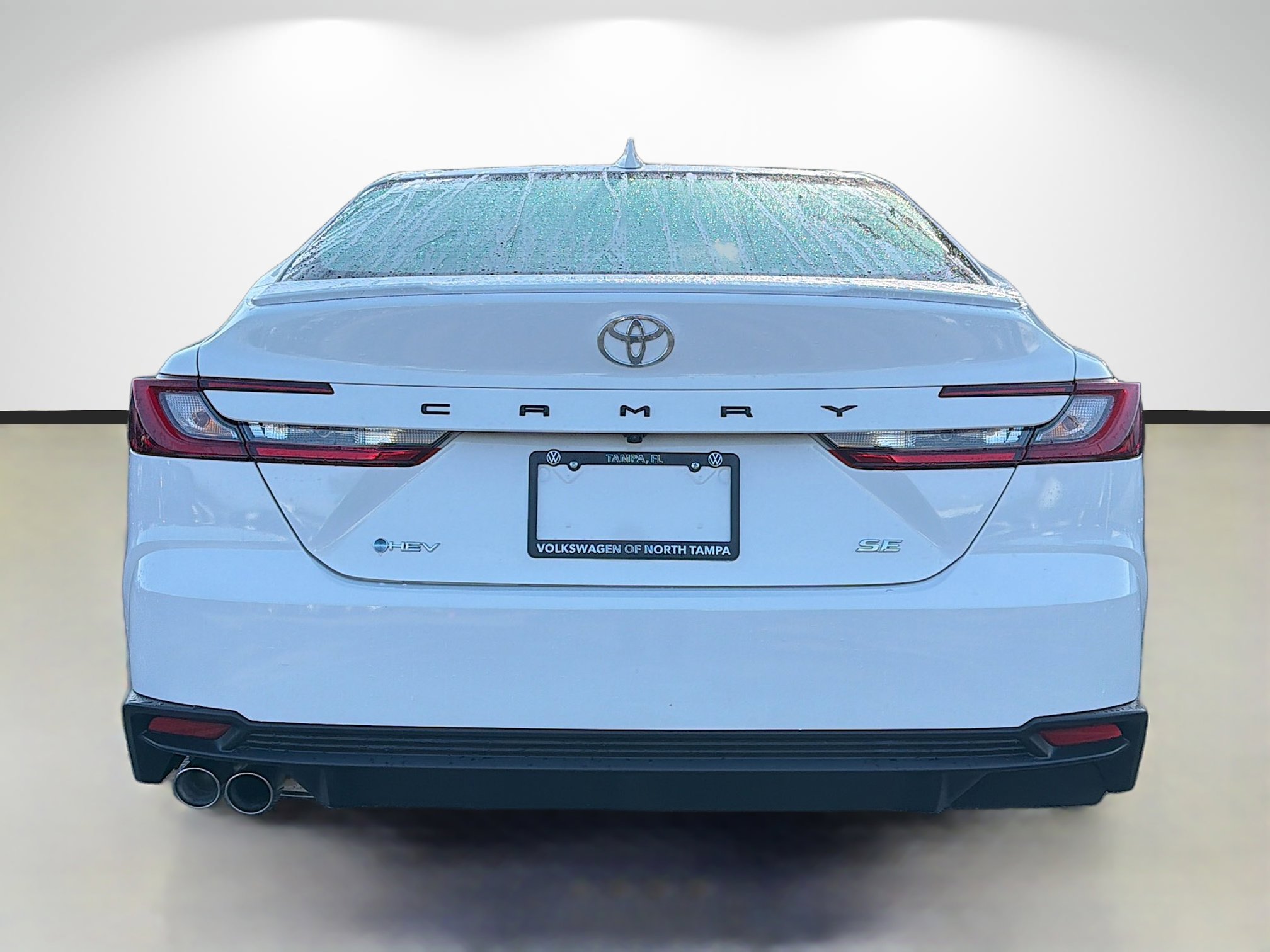 Used 2025 Toyota Camry SE image 4