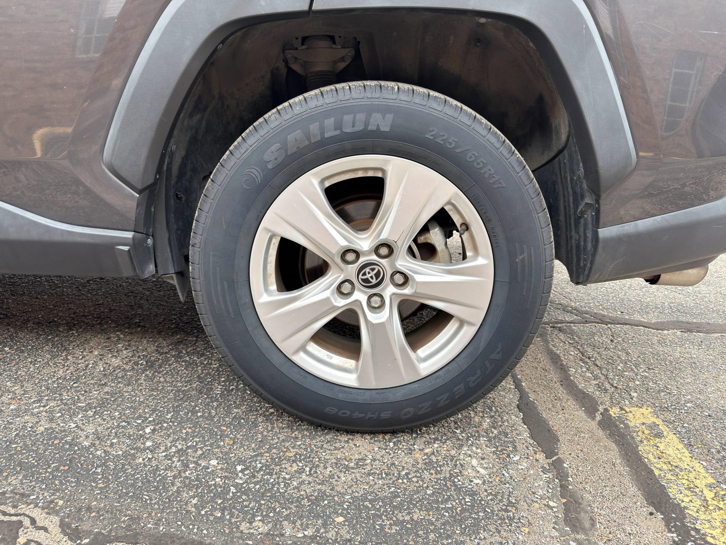 Used 2020 Toyota RAV4 XLE image 26