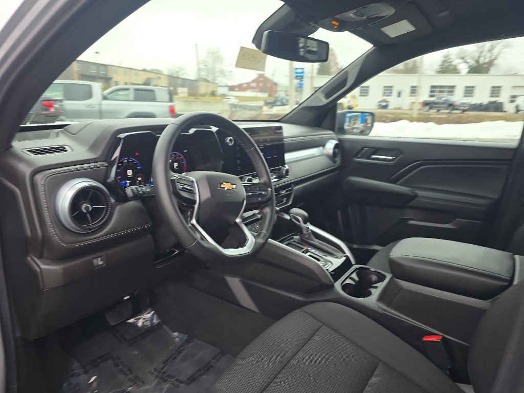 Used 2025 Chevrolet Colorado LT image 20