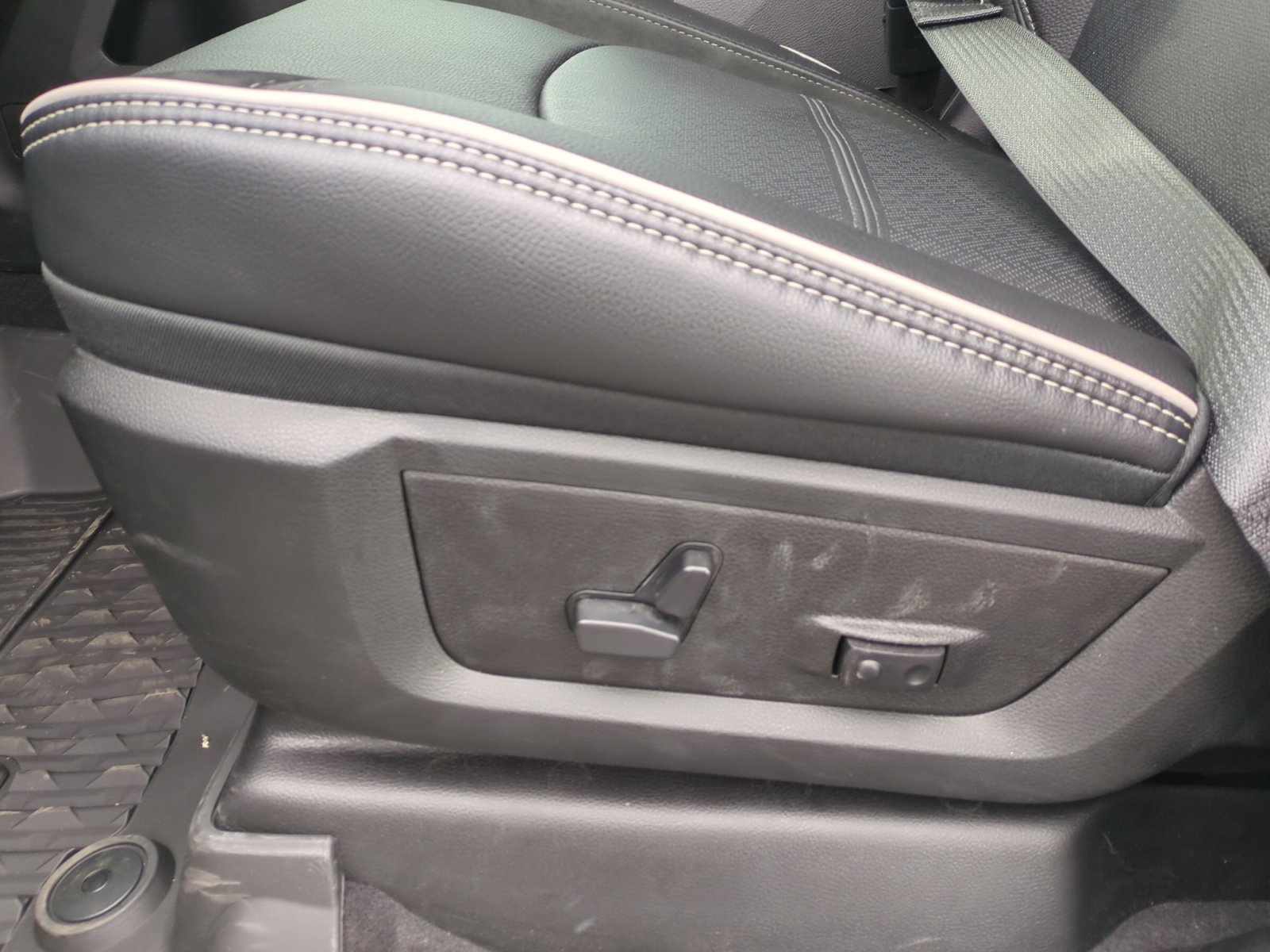 New 2026 RAM 2500 Laramie image 14