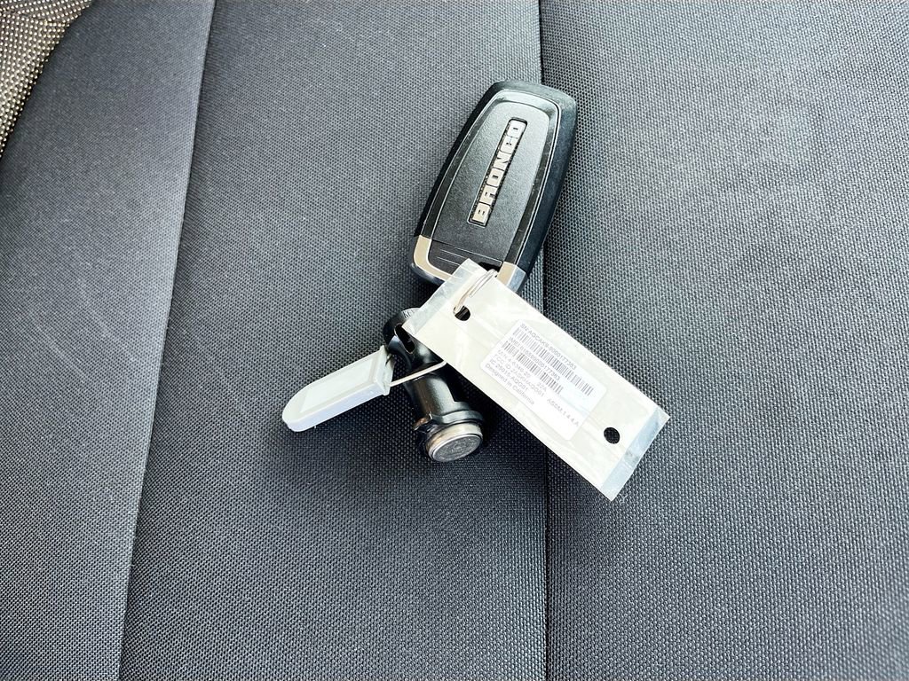 Used 2023 Ford Bronco Sport Badlands image 14