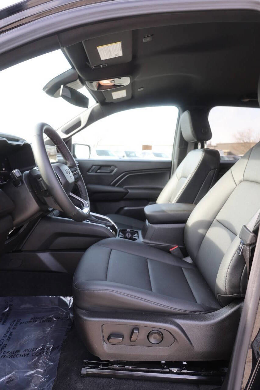 Used 2026 Chevrolet Colorado Trail Boss image 13