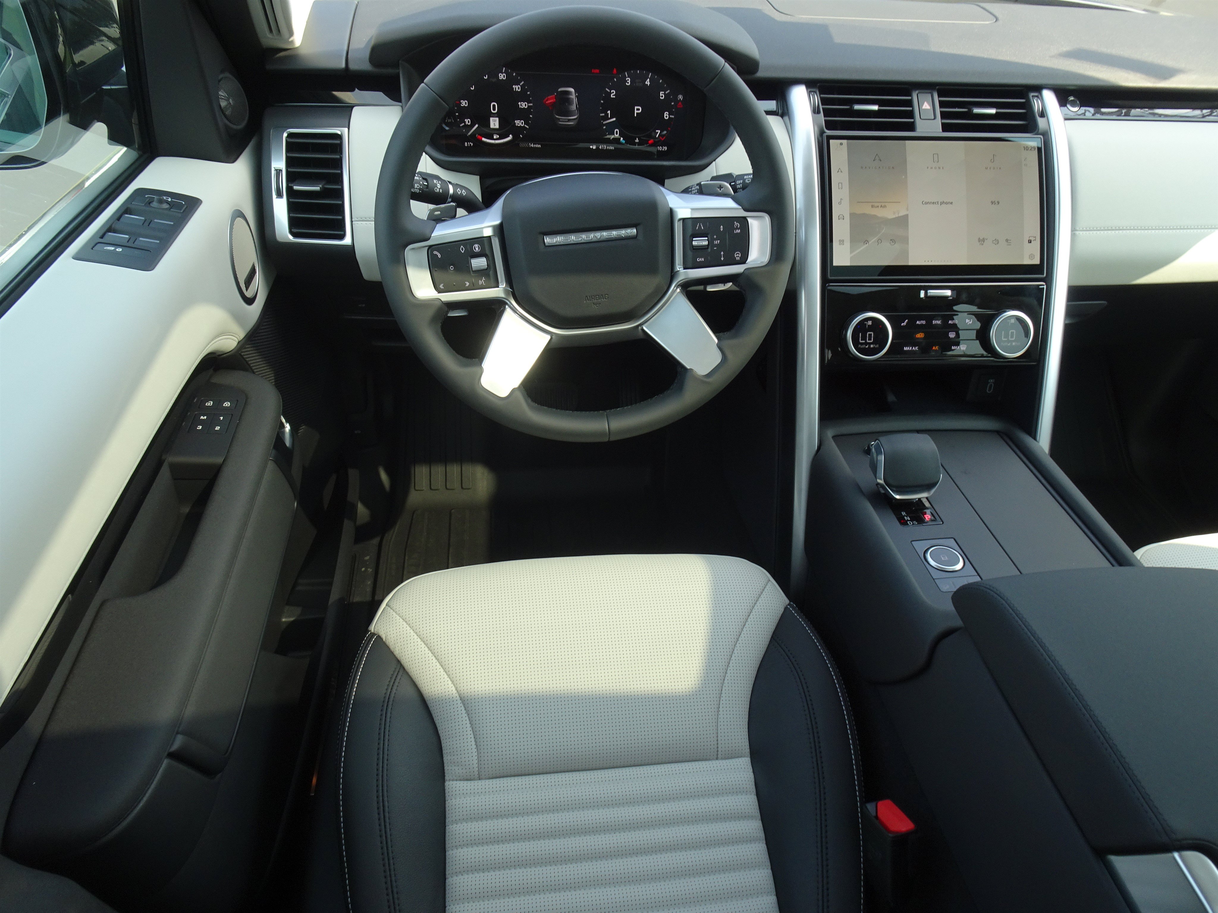 New 2026 Land Rover Discovery S AWD/4WD image 20